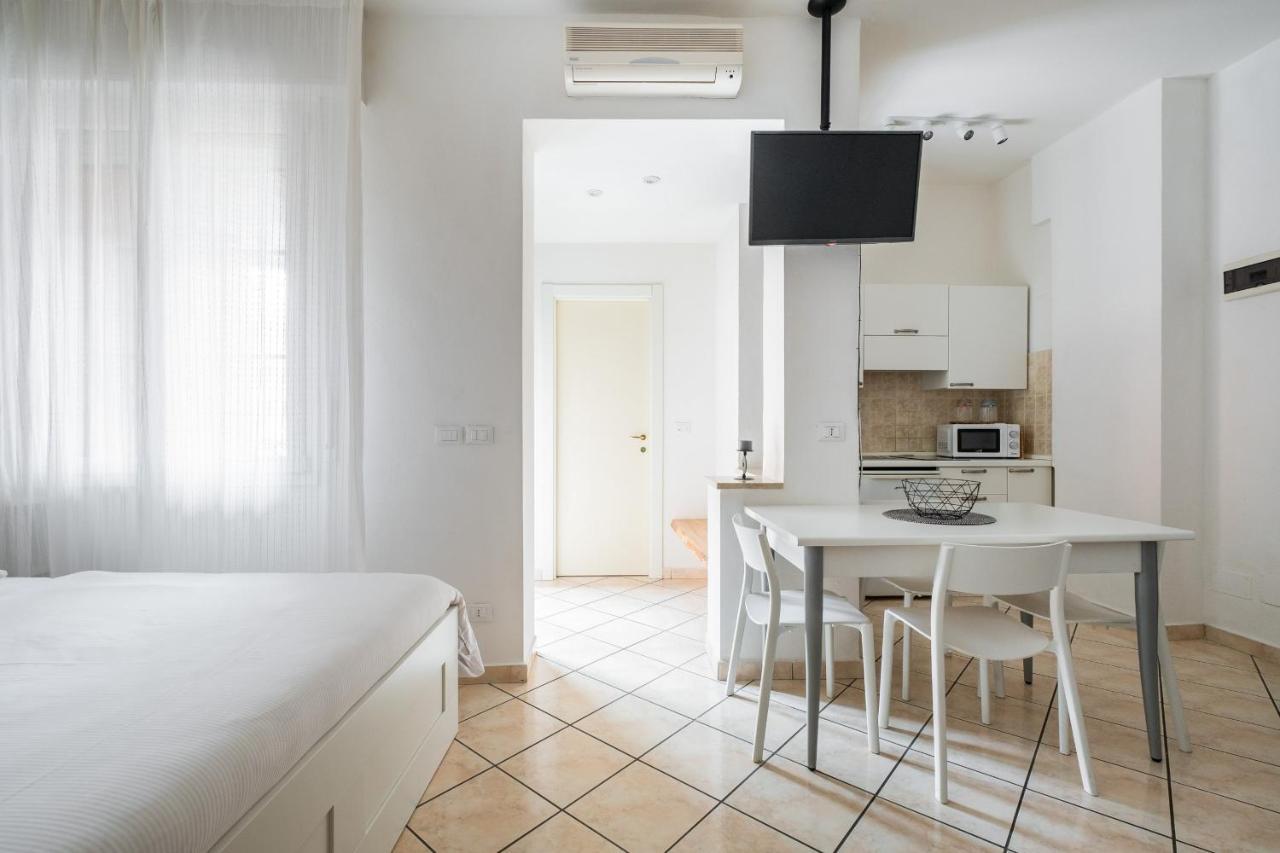Delia'S Studios In The City Center By Wonderful Italy Bologna Exteriör bild