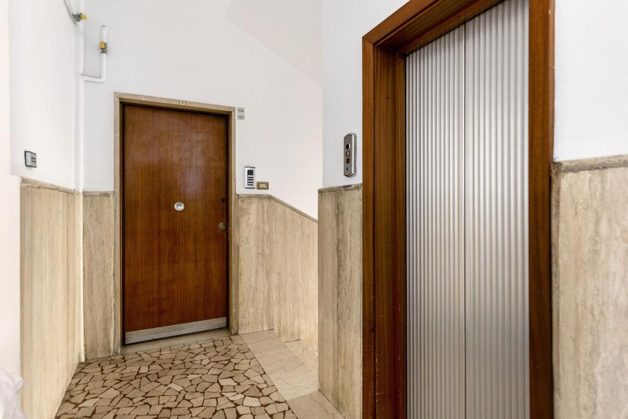 Delia'S Studios In The City Center By Wonderful Italy Bologna Exteriör bild