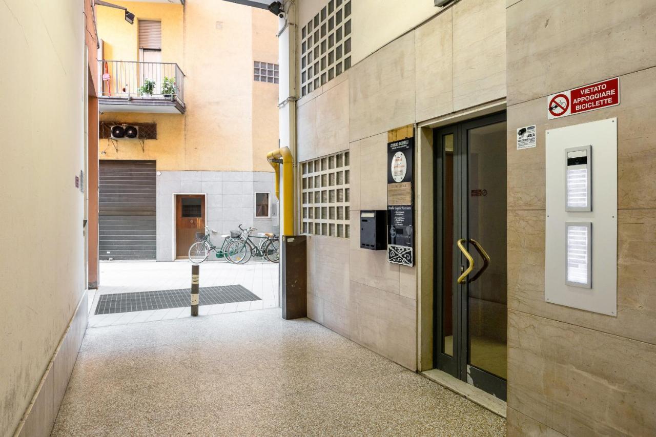 Delia'S Studios In The City Center By Wonderful Italy Bologna Exteriör bild